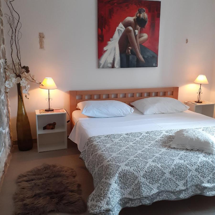 Apartment Vanda Splitska Exteriör bild
